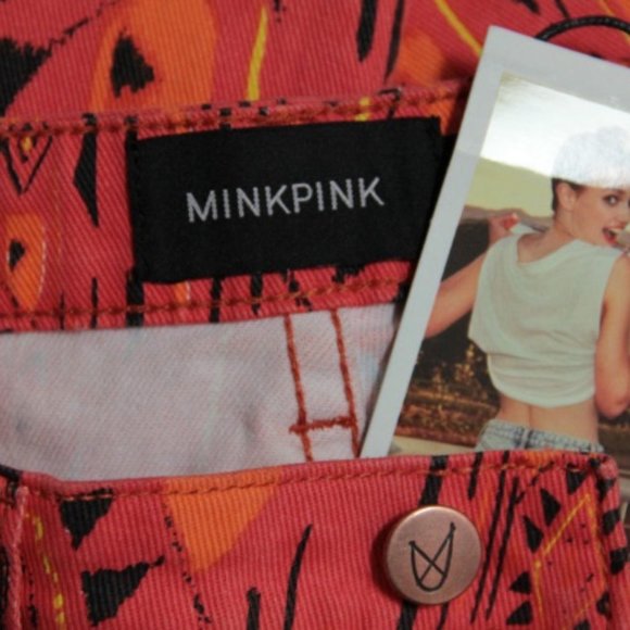 NWT MINKPINK Make Your Mark Printed Stretchy Girlfriend Denim Jeans S - Picture 7 of 7